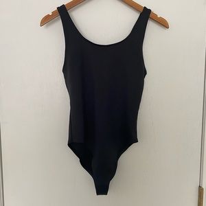 Alo Yoga bodysuit (Never Worn)